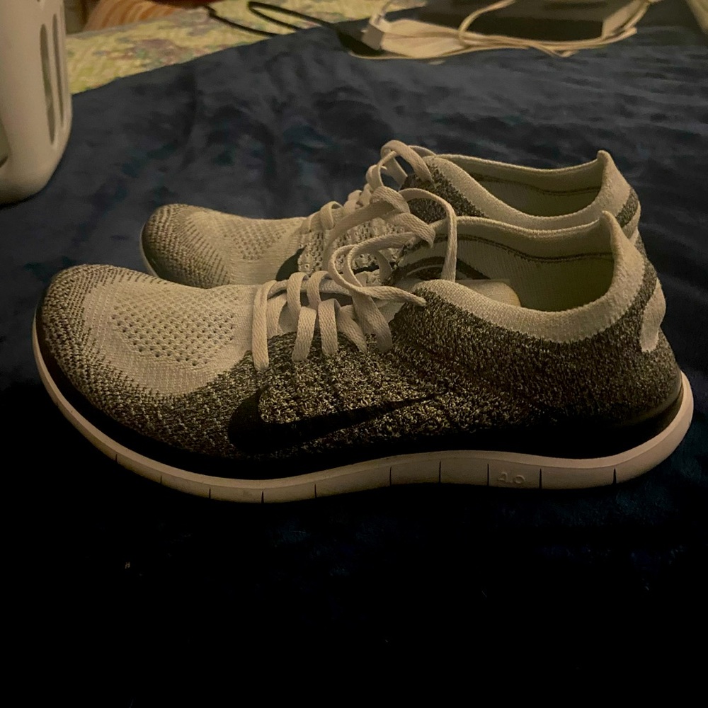 Running shoes
